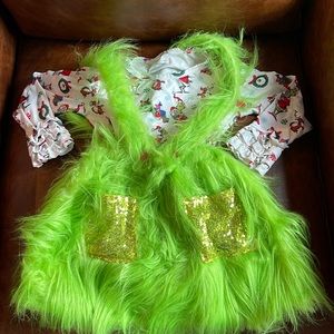 Grinch Christmas outfit